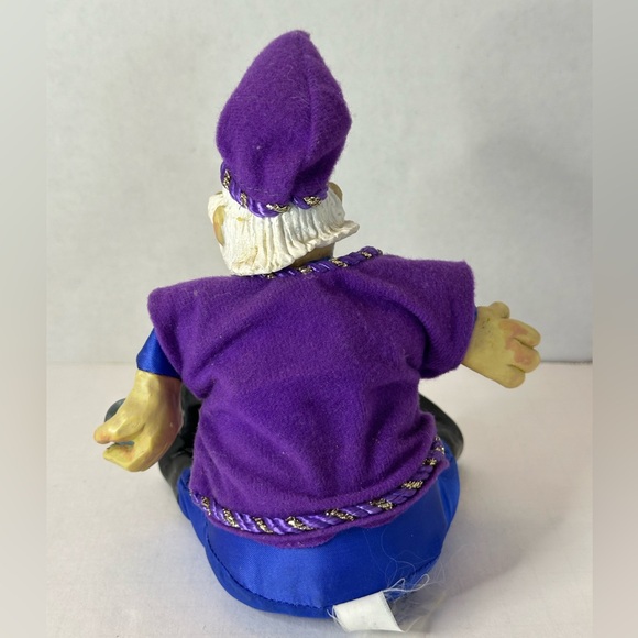 Russ Berrie Medieval Court Wizard Crystal Ball Resin Beanbag Figurine - Picture 3 of 6